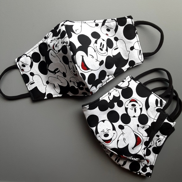 3 Kids Reversible Mickey Mouse Face Mask - Picture 2 of 2